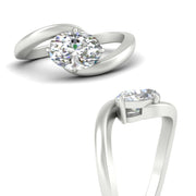 East West Swirl Oval Ring